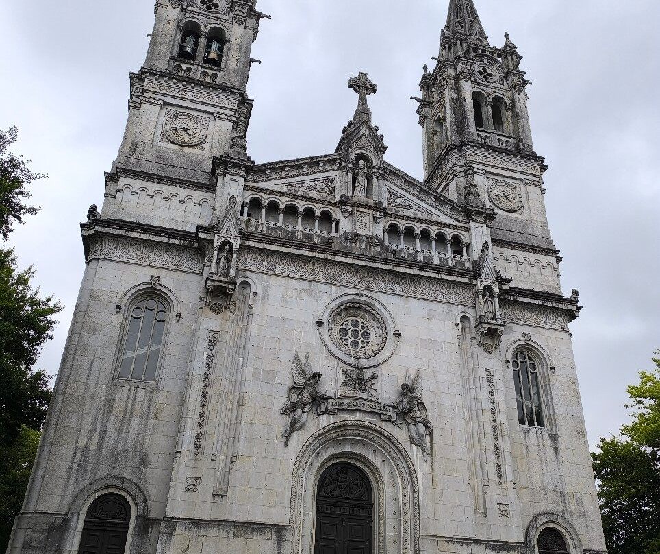 Igreja do Mosteiro de Sao Torcato-吉马良斯必去景点