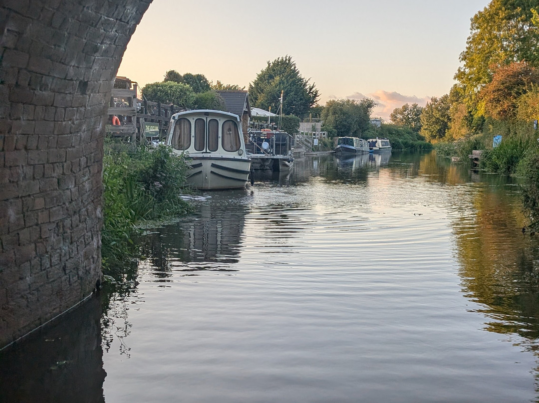 Somerset Boat Centre-North Newton必去景点