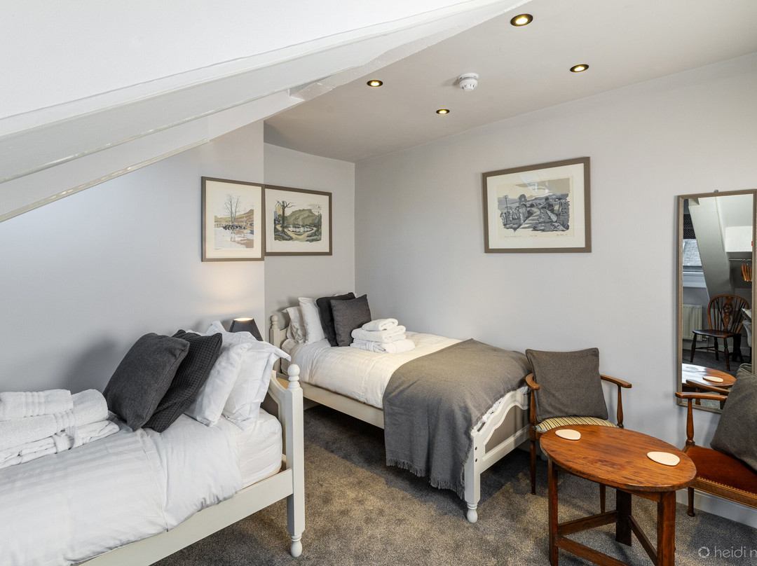One Tivoli Place Guest House主图