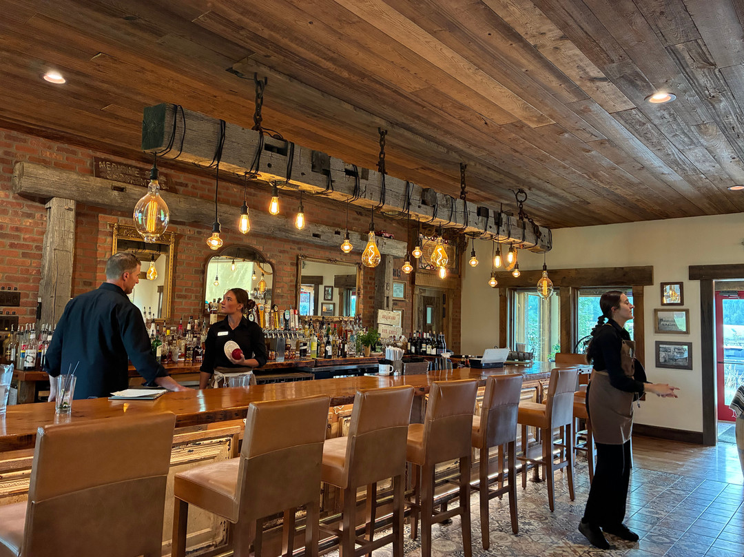 Sapphire Restaurant in Darby