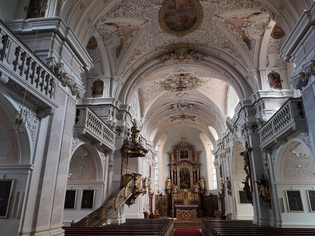 Katholische Pfarrkirche St Martin-Waging am See必去景点