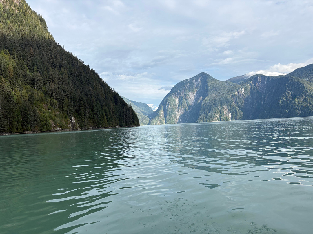 Knight Inlet Lodge主图
