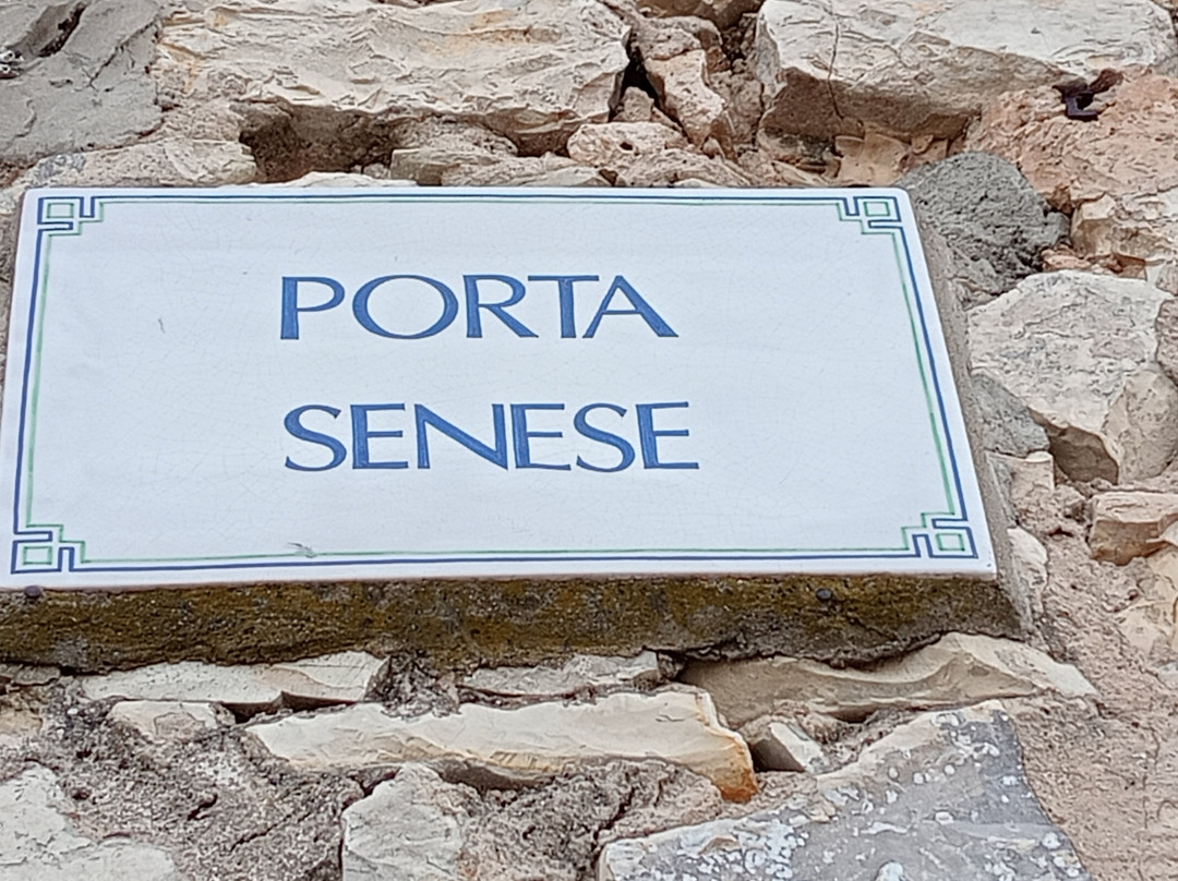 Porta Senese-Castiglione del Lago必去景点
