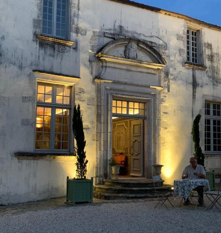 Château de Feusse-Saint-Just-Luzac必去景点