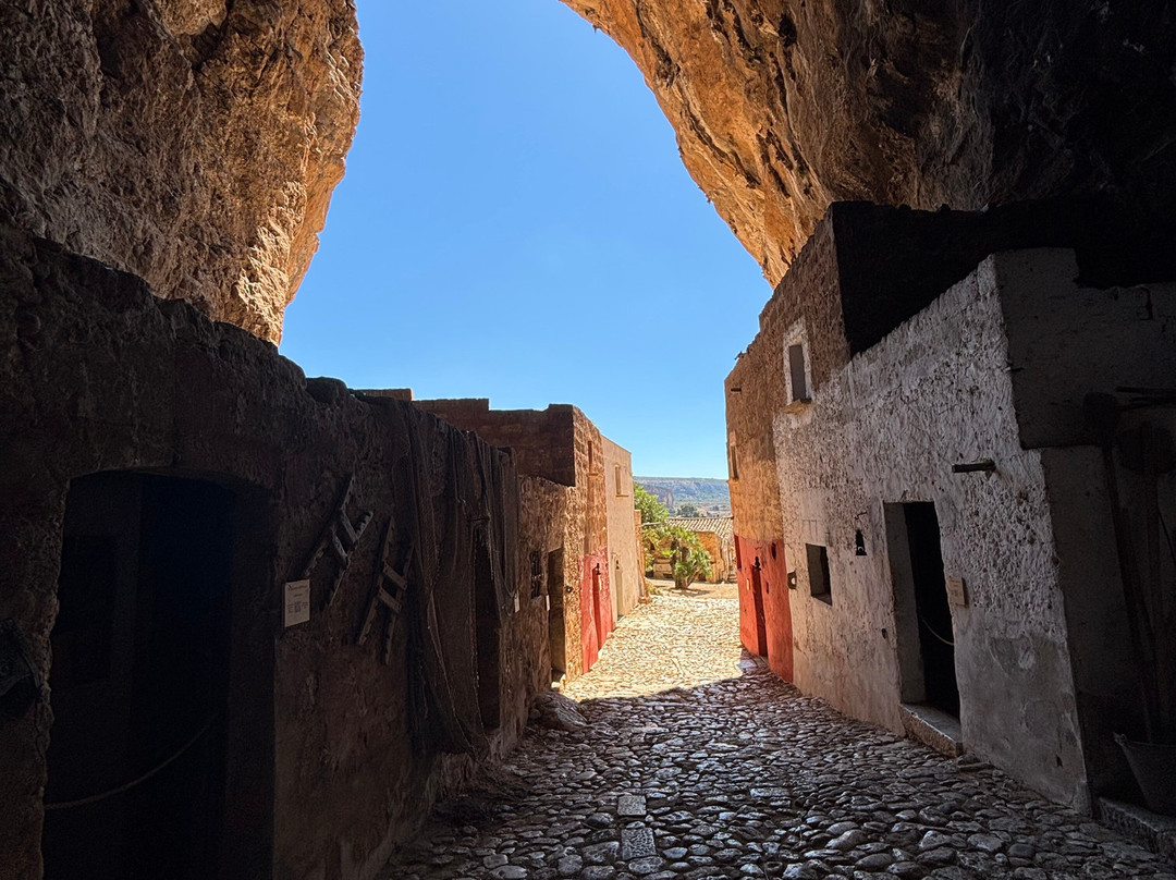 Grotta Mangiapane-Custonaci必去景点