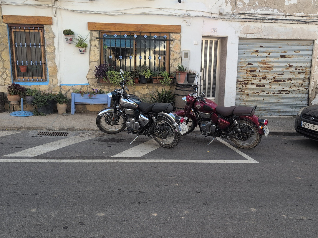 Classic Motorcycle Journeys-Chulilla必去景点