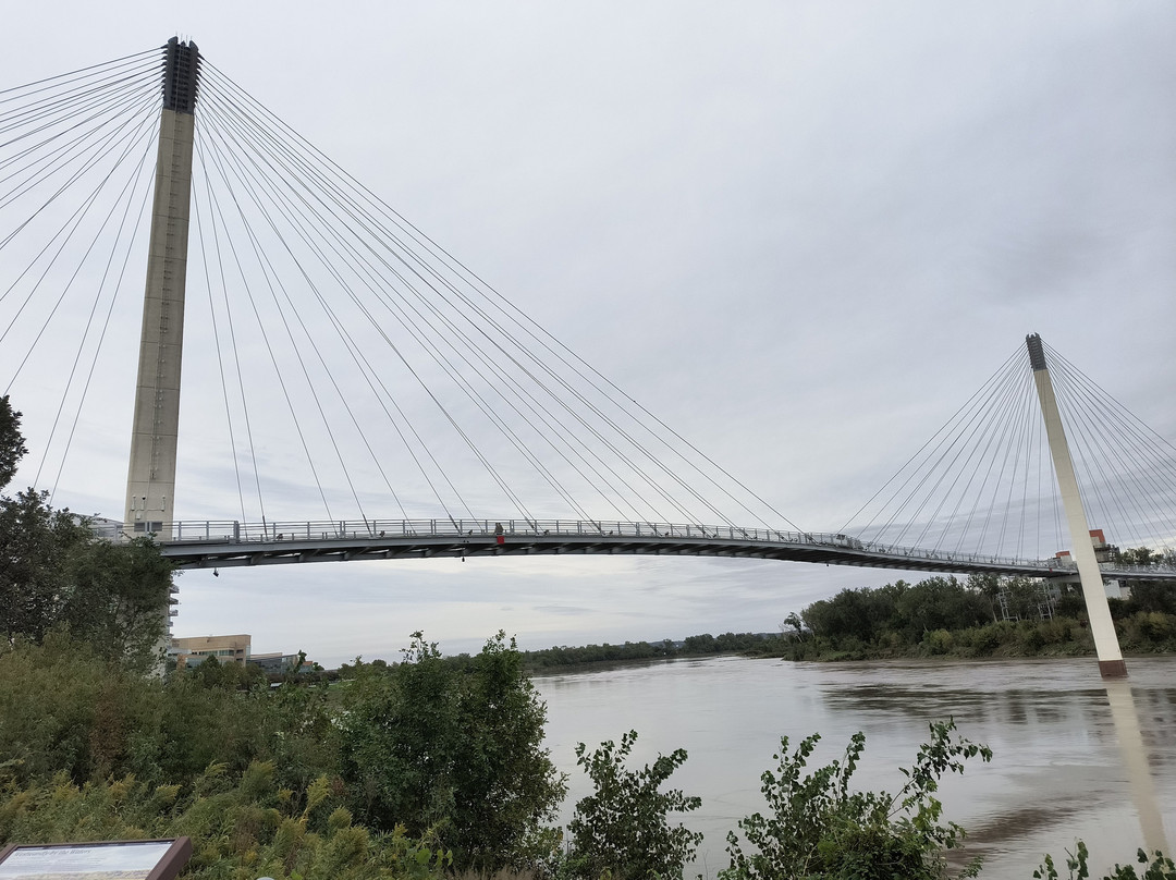 Bob Kerrey Pedestrian Bridge-奥马哈必去景点