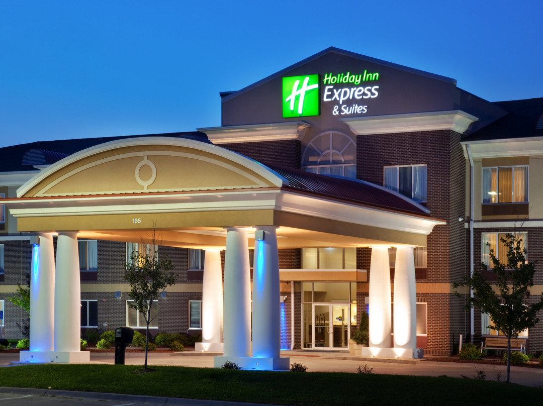 Holiday Inn Express & Suites Altoona-des Moines By IHG主图