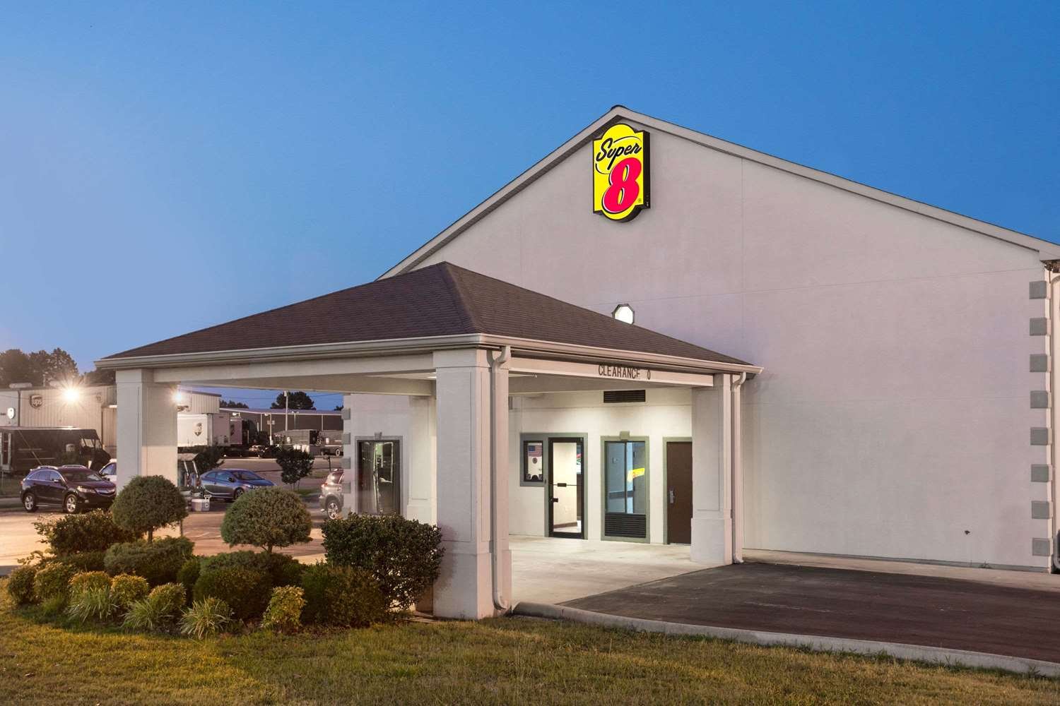 Super 8 by Wyndham Booneville-官方