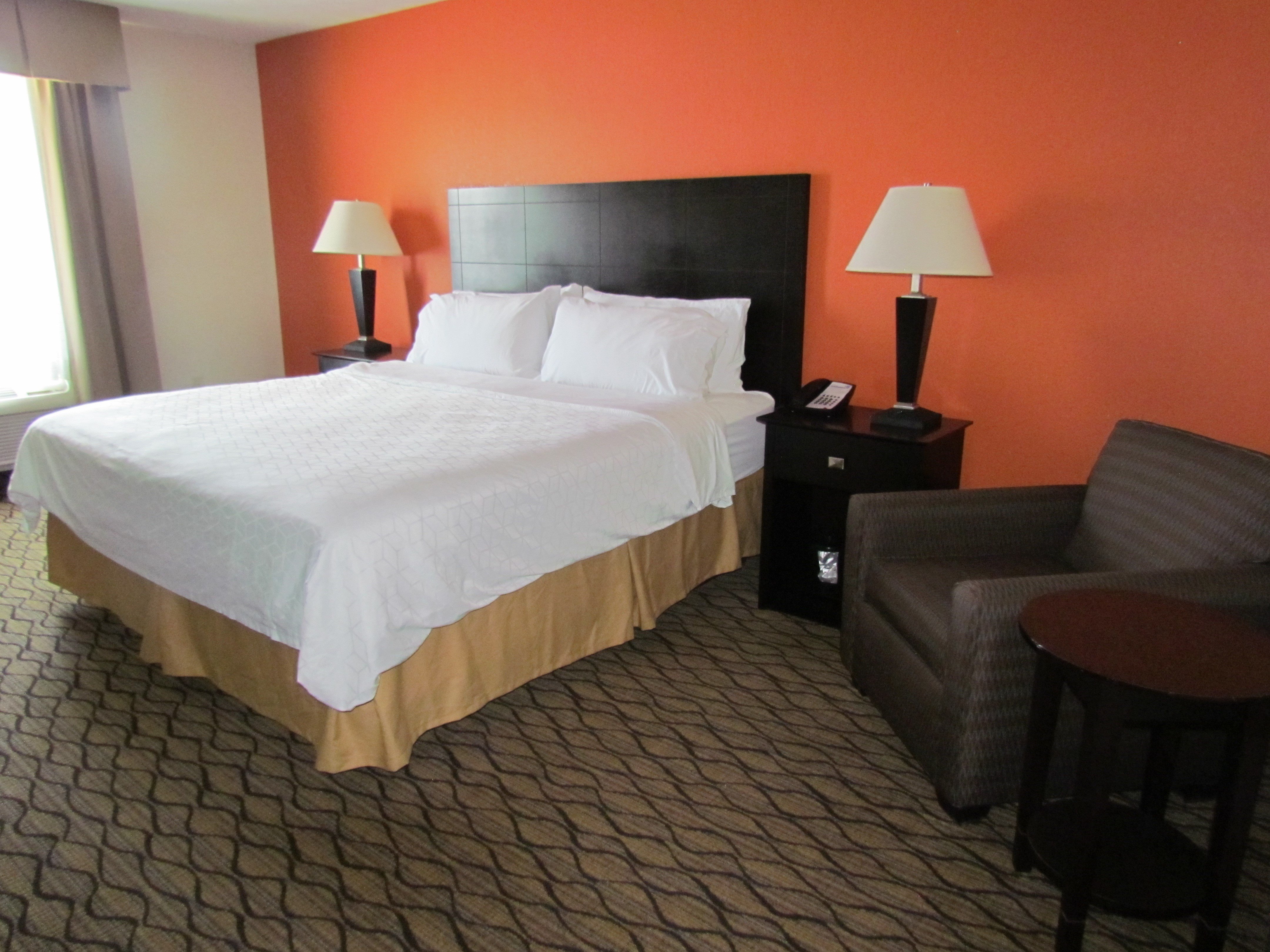 Holiday Inn Express & Suites Cadillac, an IHG Hotel-官方