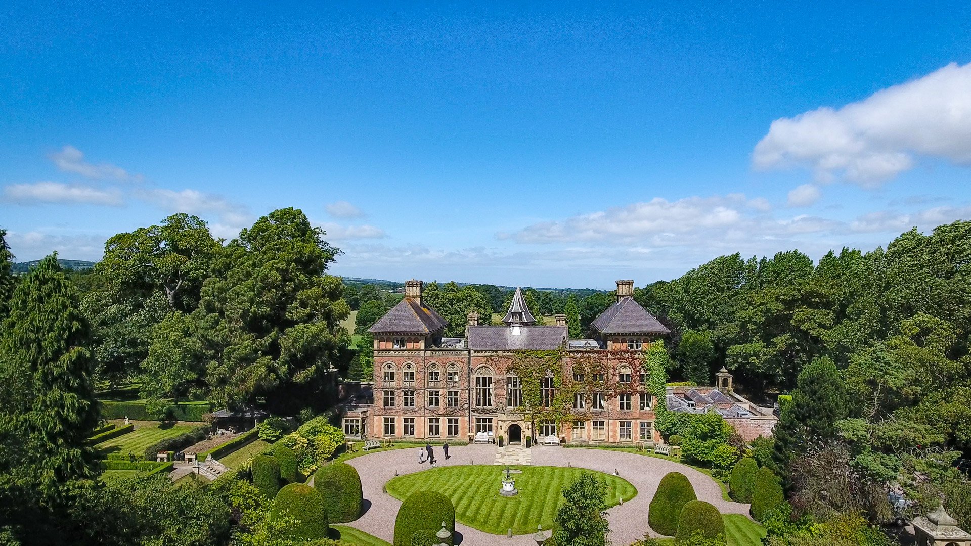 Soughton Hall-官方