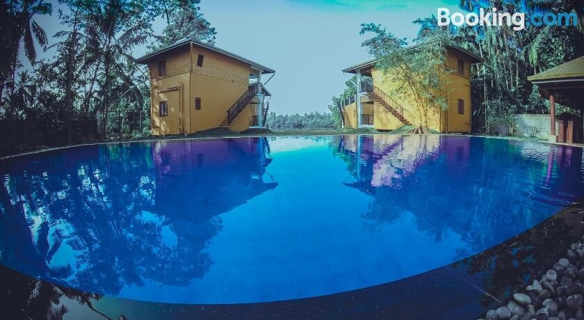 Amri River Cottages And Ayurvedee Retreat