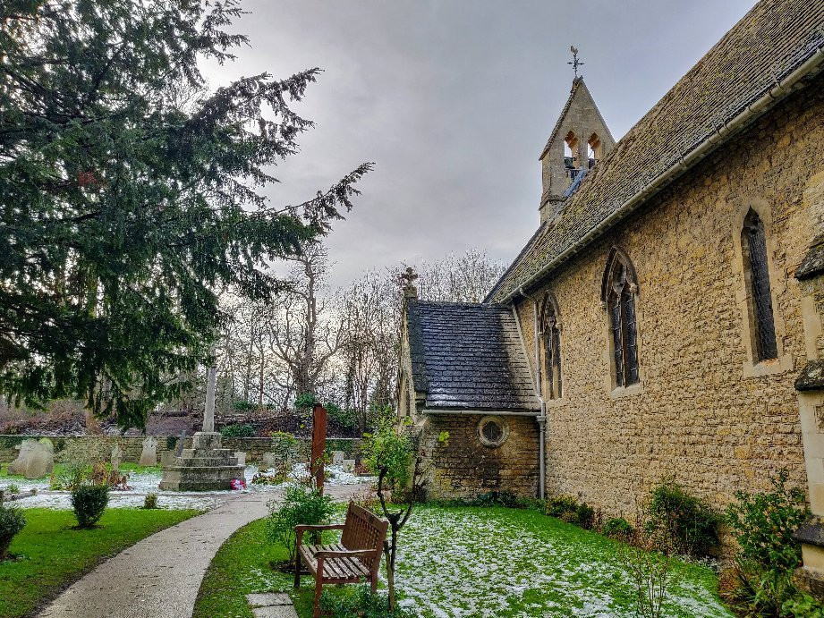 Holy Trinity Church Headington Quarry景点图片