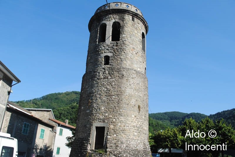 Torre di Casola景点图片