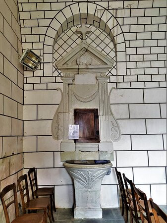 Église Paroissiale Saint-Jean-Baptiste À Braye-Sous-Faye景点图片