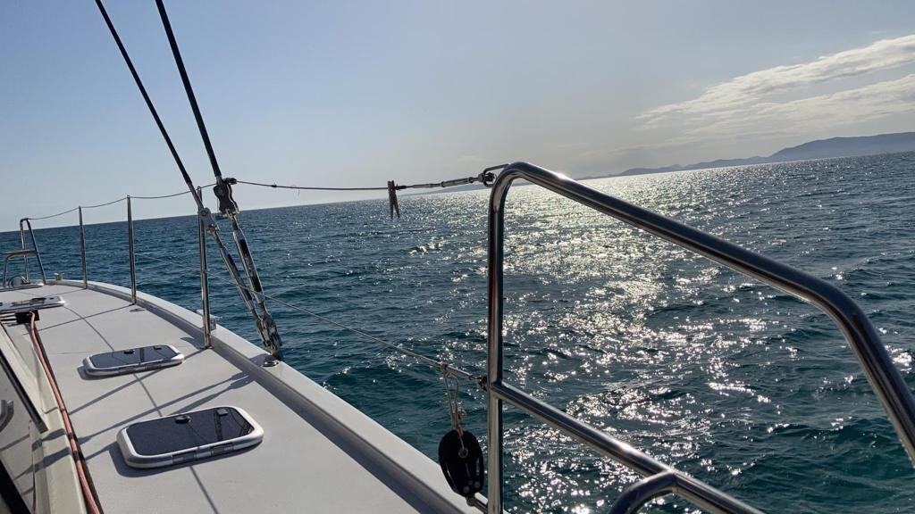 IRIS Yachtcharter-埃拉雷纳尔必去景点