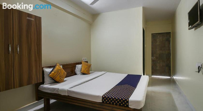 SPOT ON 77576 Thomson Inn