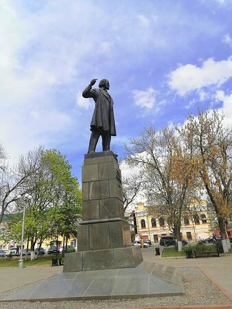 Monument to Belinskiy-奔萨必去景点