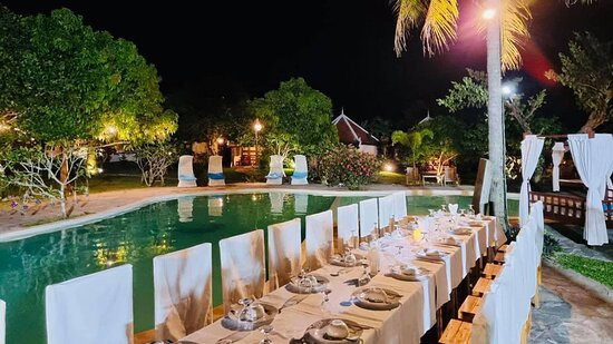 Royal Mayura Resort Hotel主图