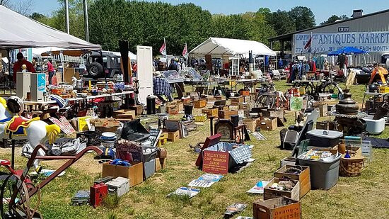 Lakewood 400 Antiques Market-卡明必去景点