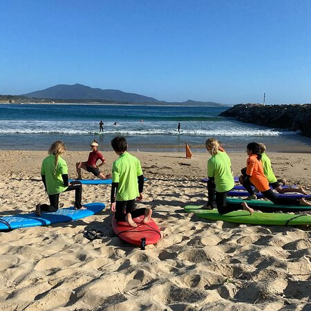 Camel Rock Surf School景点图片