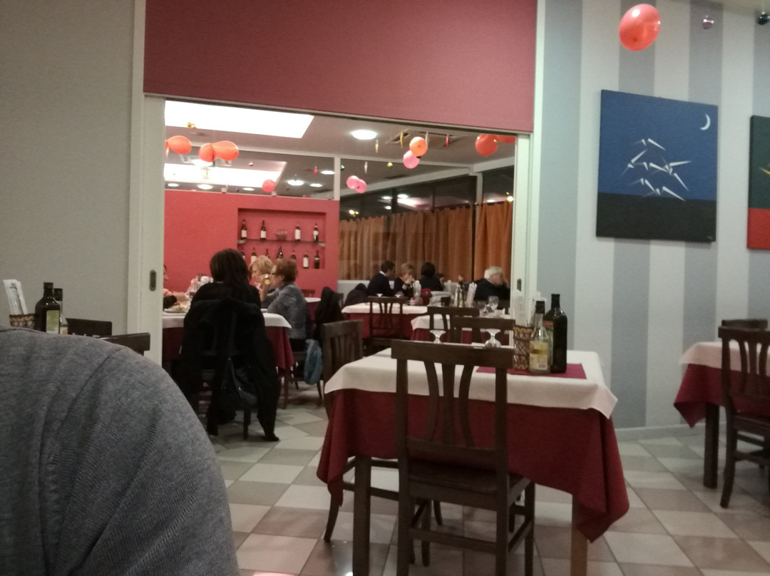 Montirone餐馆和美食-La Botte Ristorante Pizzeria