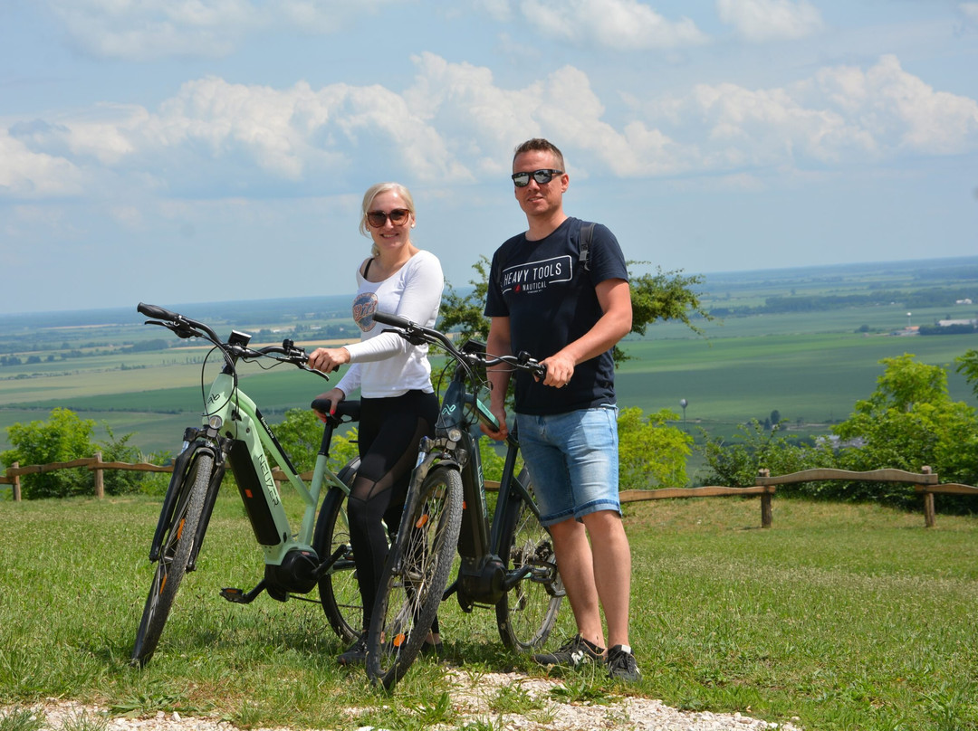 Összkeréken E-BIKE kölcsönzés景点图片