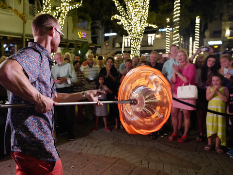 Glassblowing in the Garden-那不勒斯必去景点