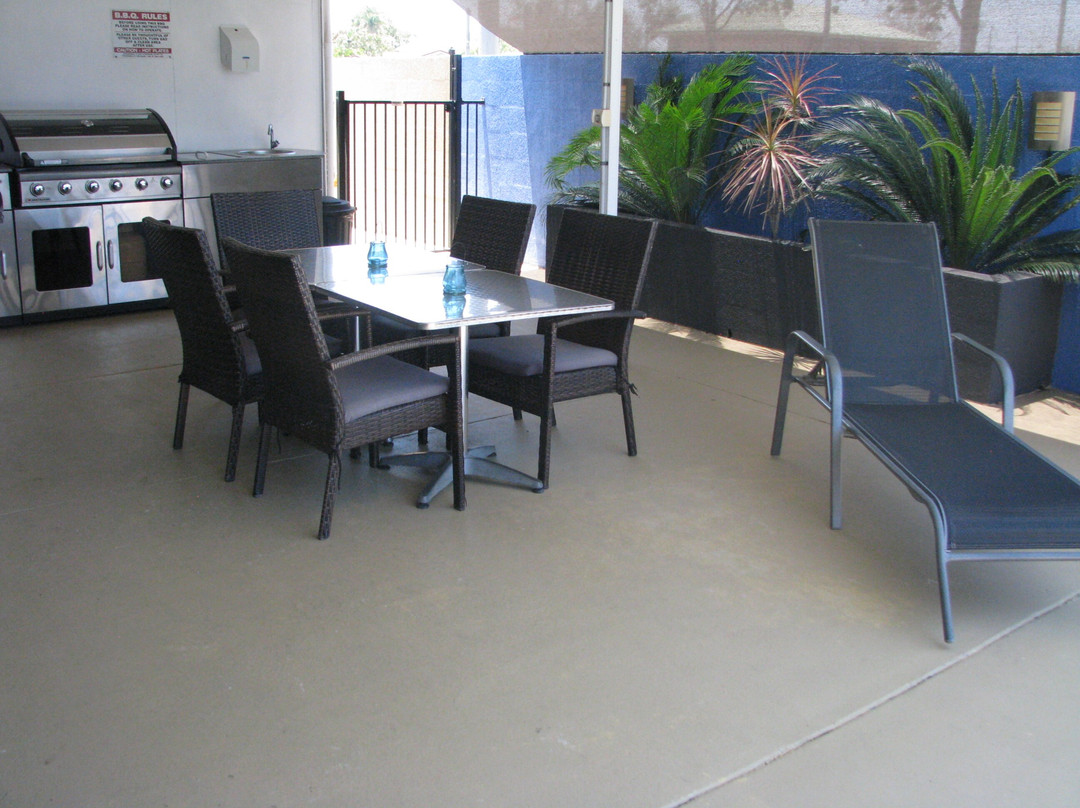 Charm City Motel主图