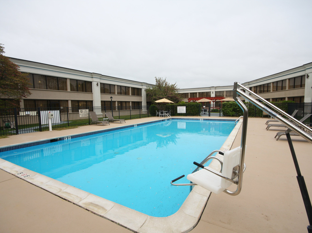 Holiday Inn Hazlet, an IHG hotel主图