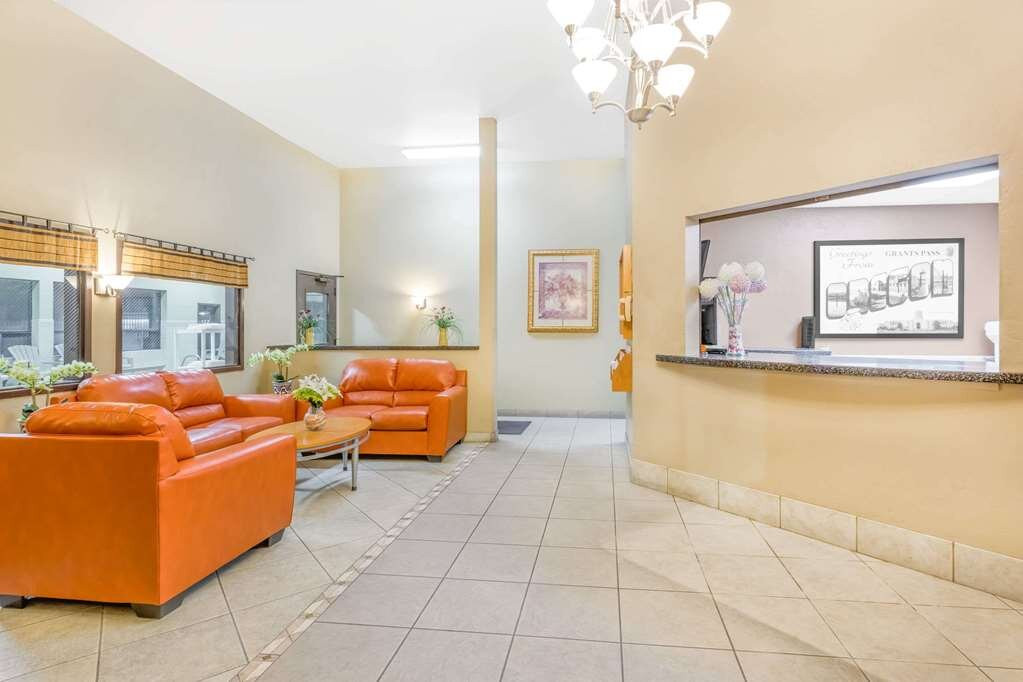 格兰茨帕斯速8汽车旅馆主图