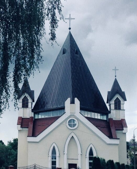 Holy Trinity Church景点图片