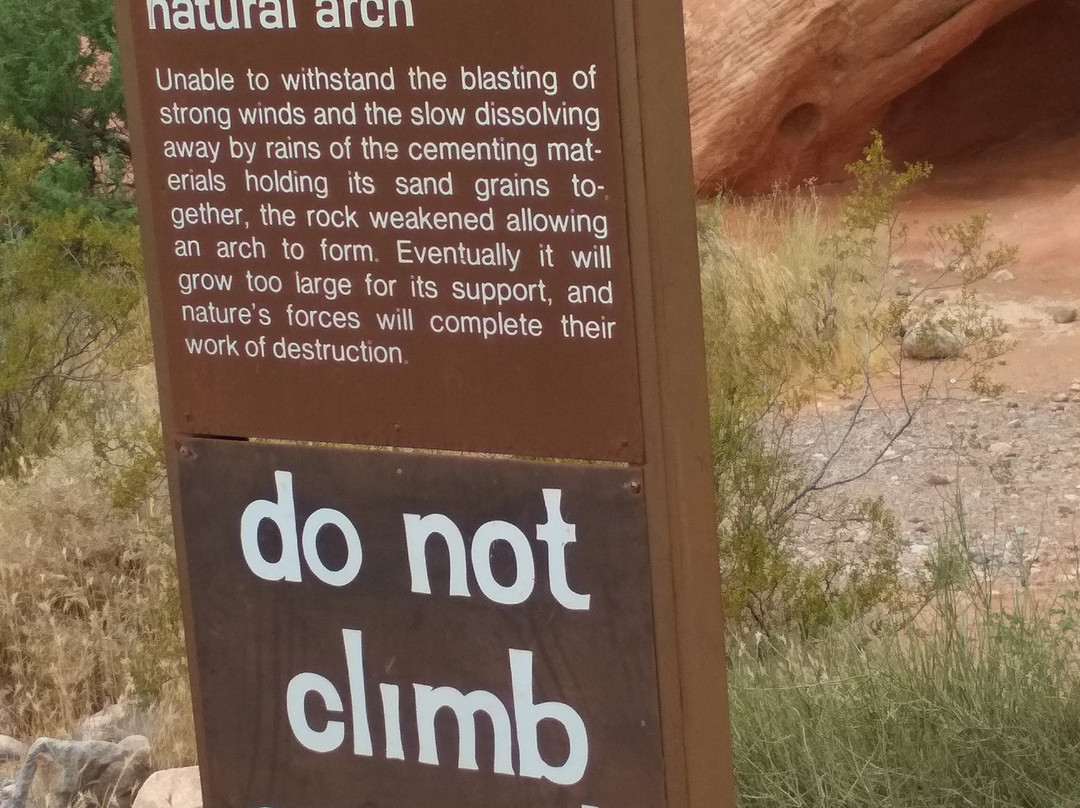 Natural Arch-欧弗顿必去景点