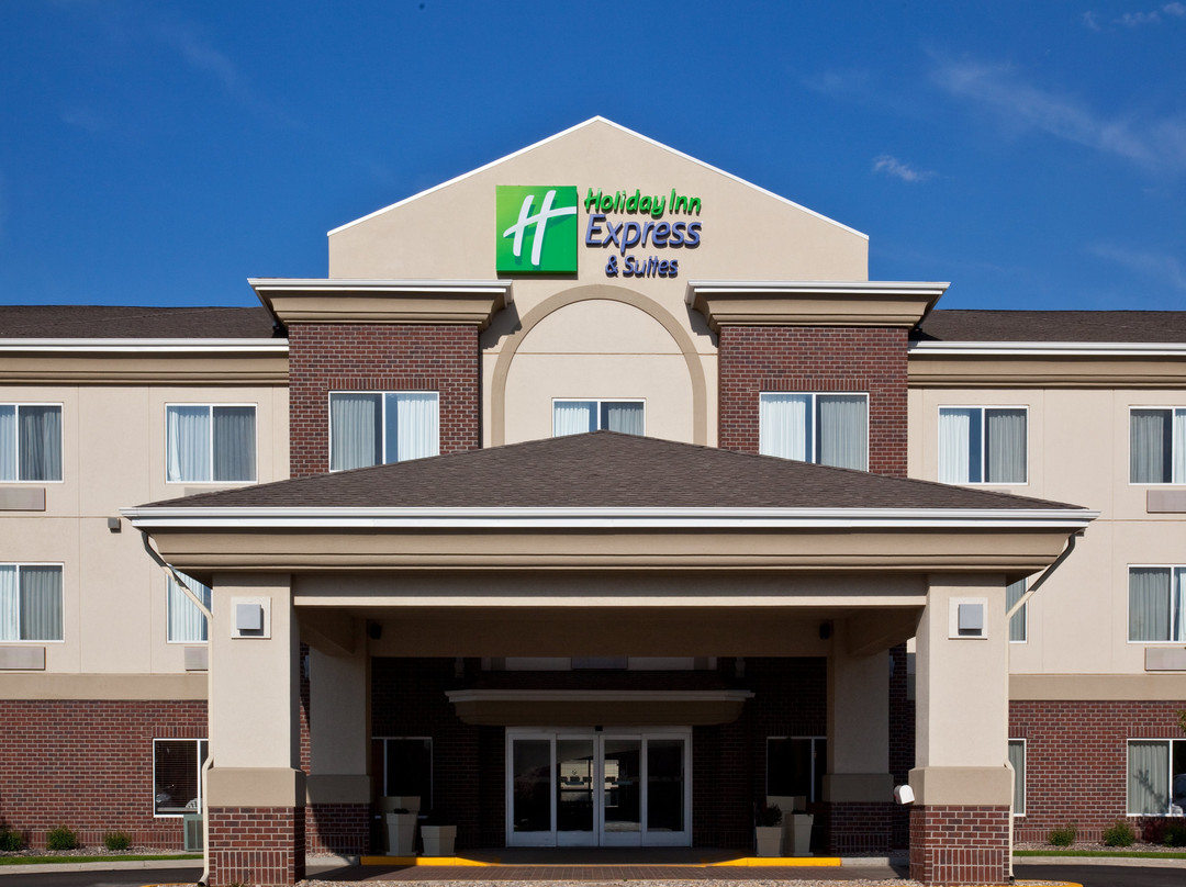 Garner Hotel Brookings by IHG主图