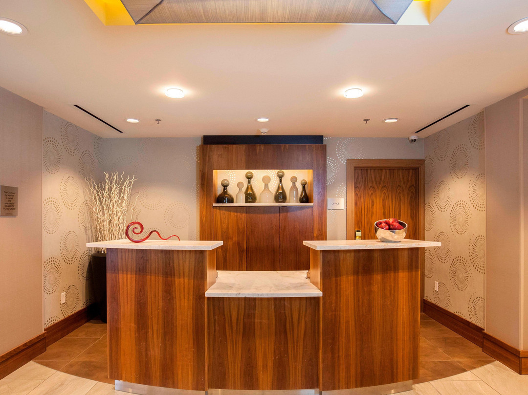 伊萨卡万怡酒店主图