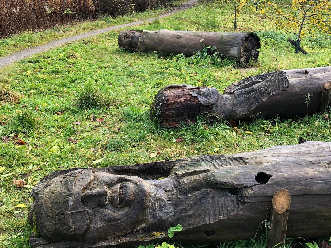 Frank Bruce Sculpture Trail-Feshiebridge必去景点