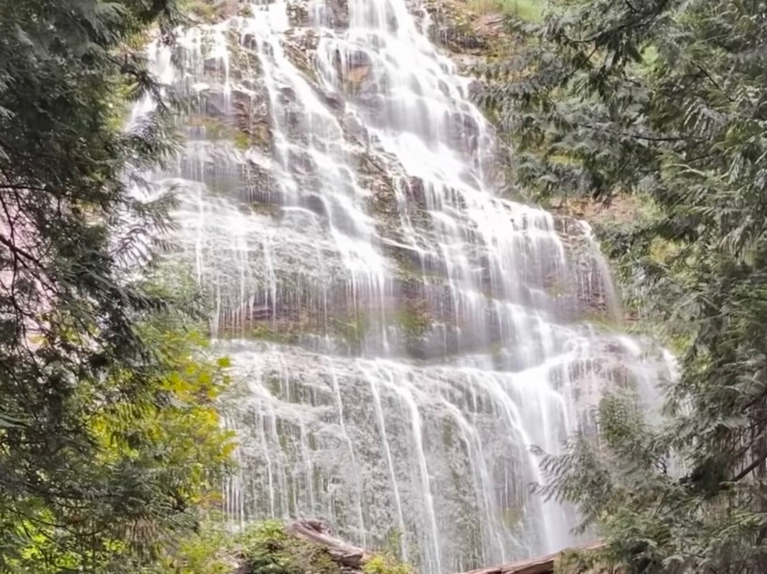 Bridal Veil Falls Waterfall景点图片