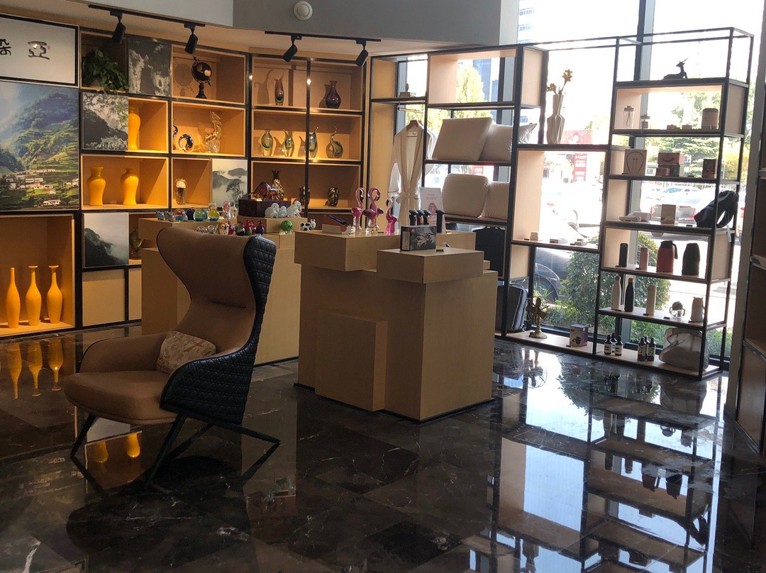 淄博高新区柳泉路亚朵酒店主图