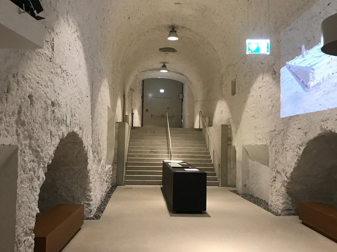 Stadtmauer und Kasematten-维也纳新城必去景点