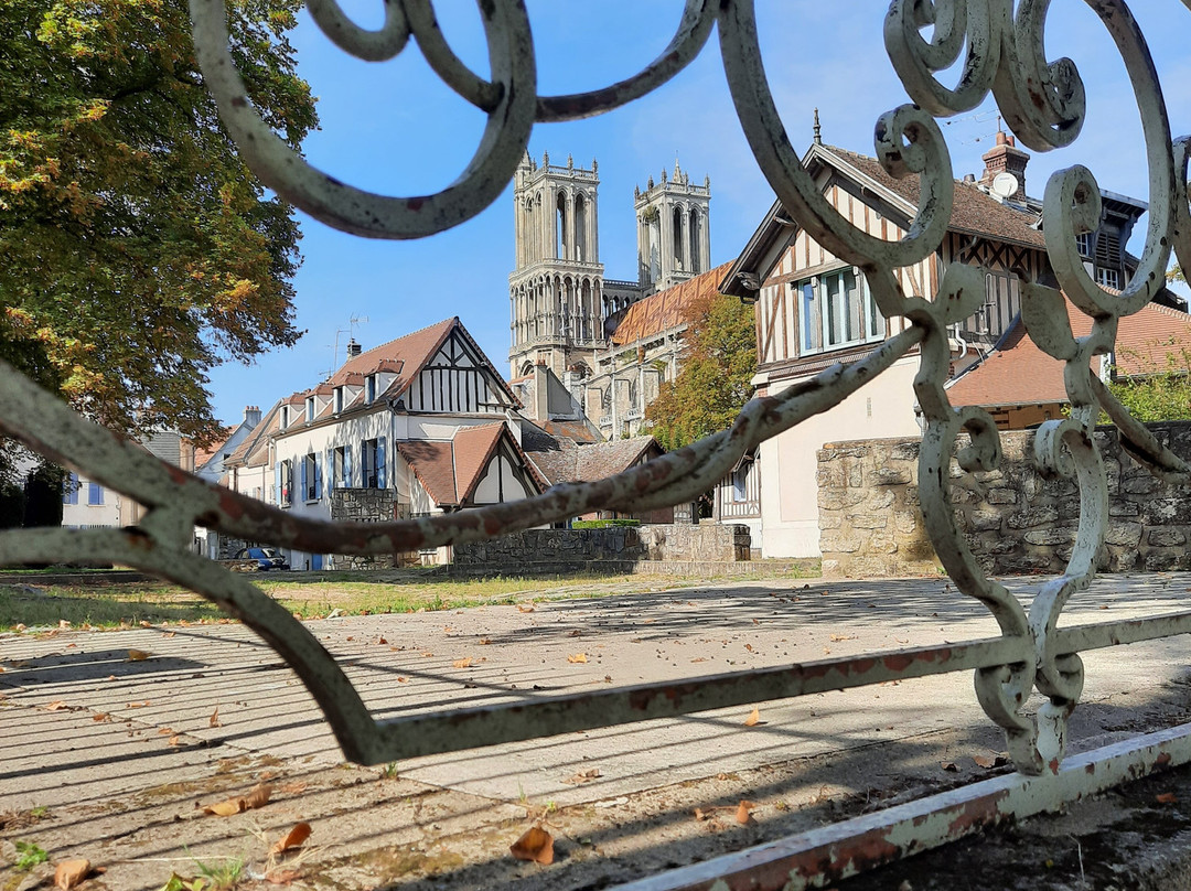 Collegiale Notre-Dame de Mantes-la-Jolie景点图片