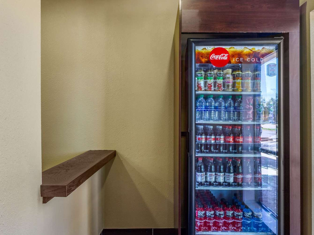 Comfort Suites Plainview主图