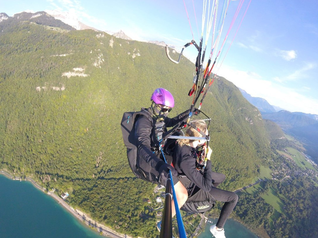 Adrenaline Parapente景点图片