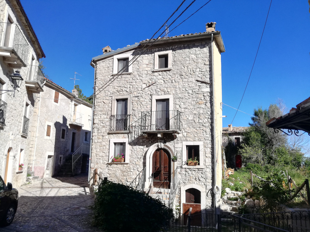 Borgo Medievale di Roccacaramanico e i suoi Ruderi-Sant'Eufemia a Maiella必去景点