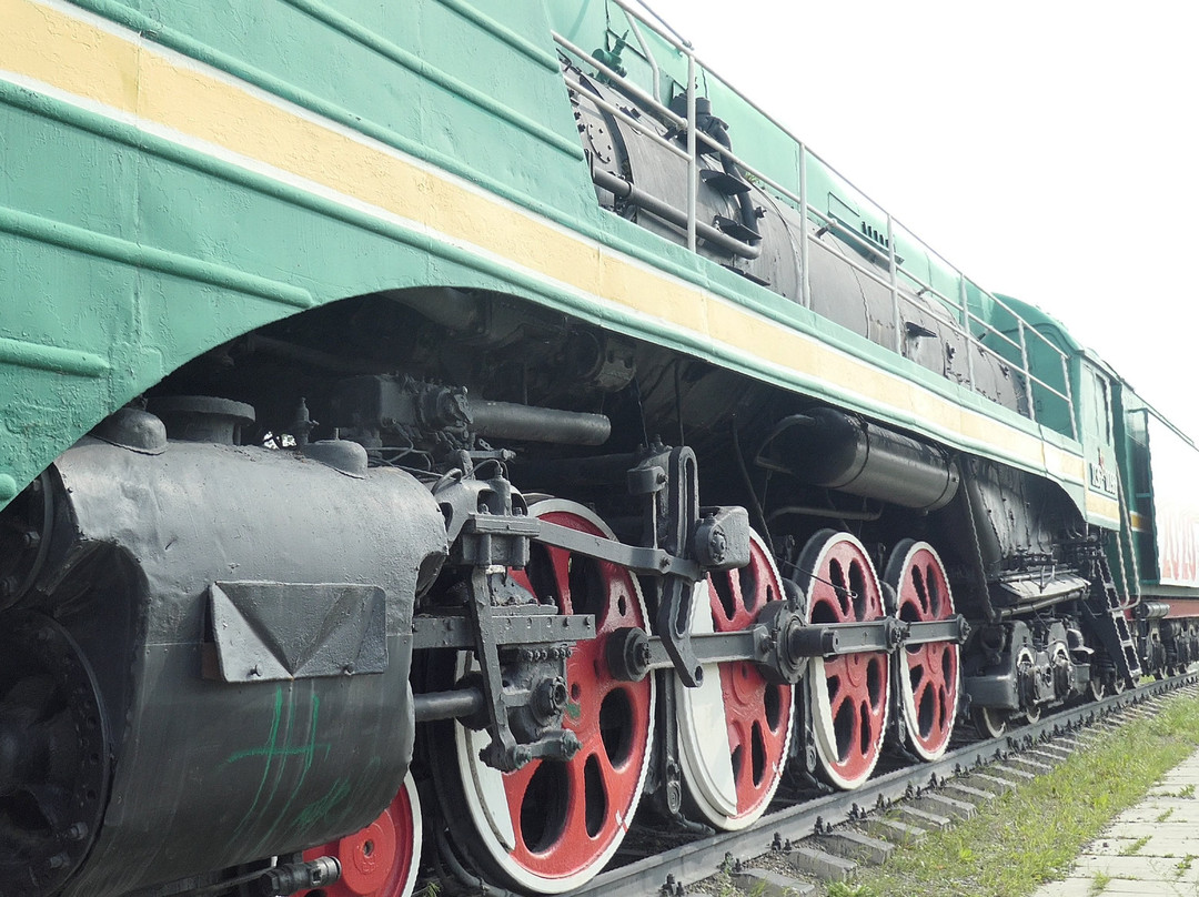 Steam Locomotive-Monument P36-0096