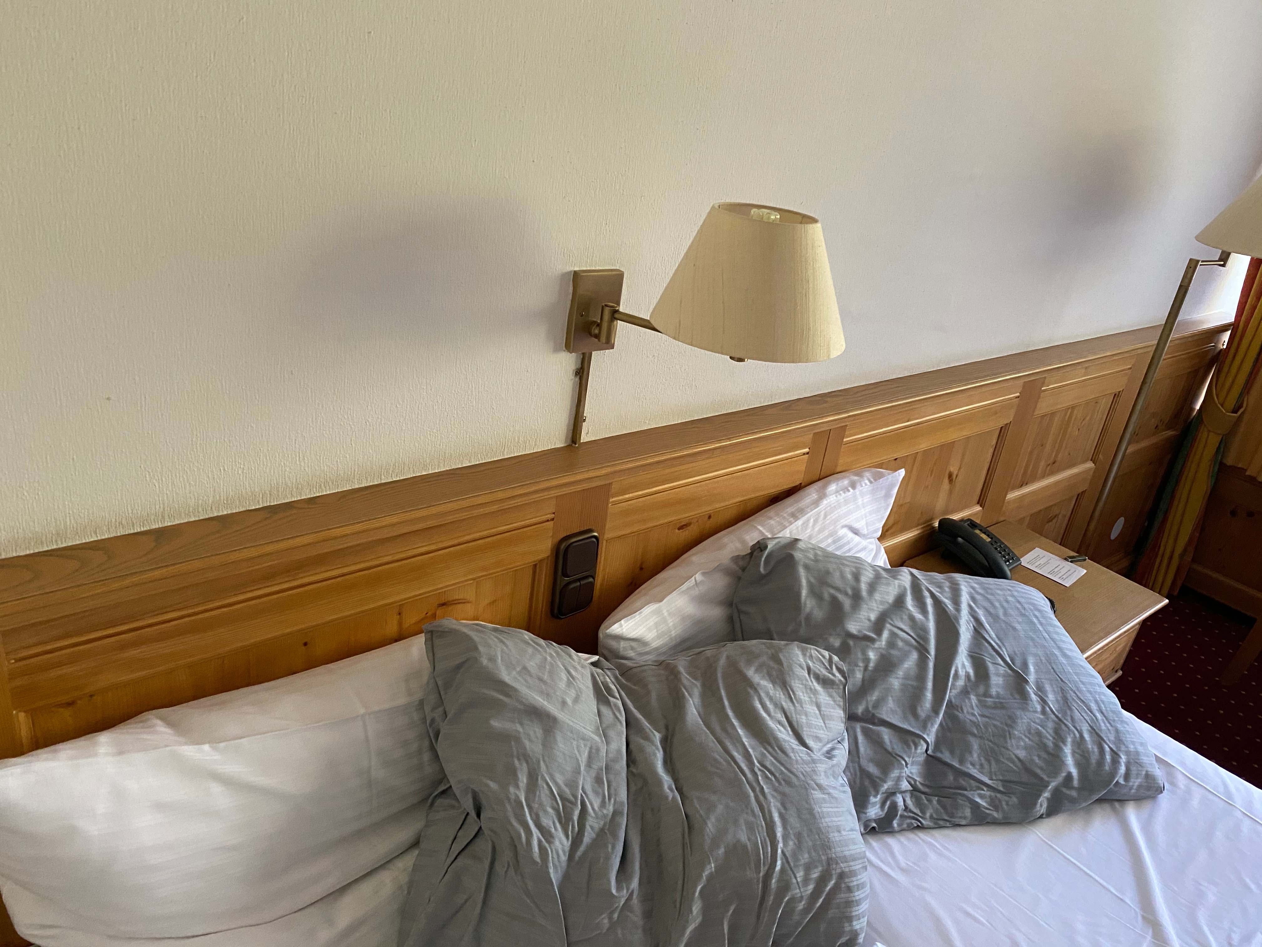 阿拉贝拉布劳内克酒店-官方