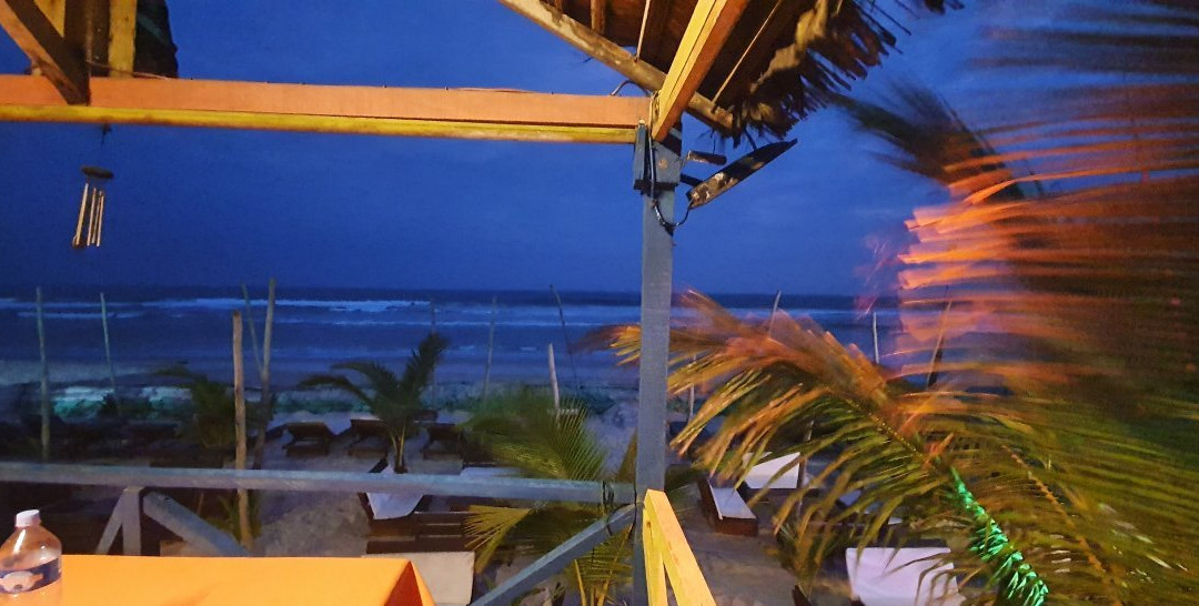 Kame Surf Camp主图