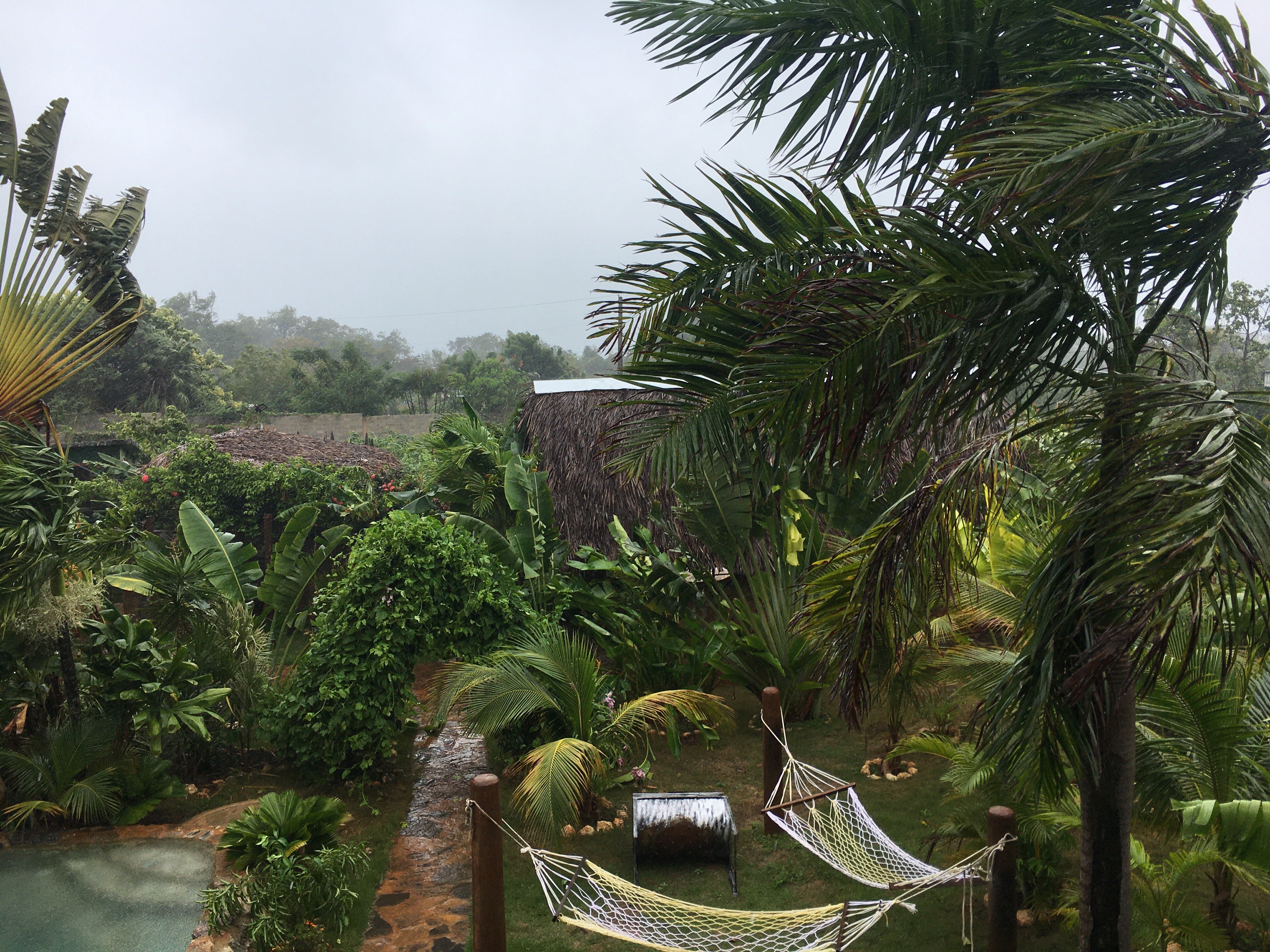 Chalet Tropical Hotel &  Bar Restaurant-浴室