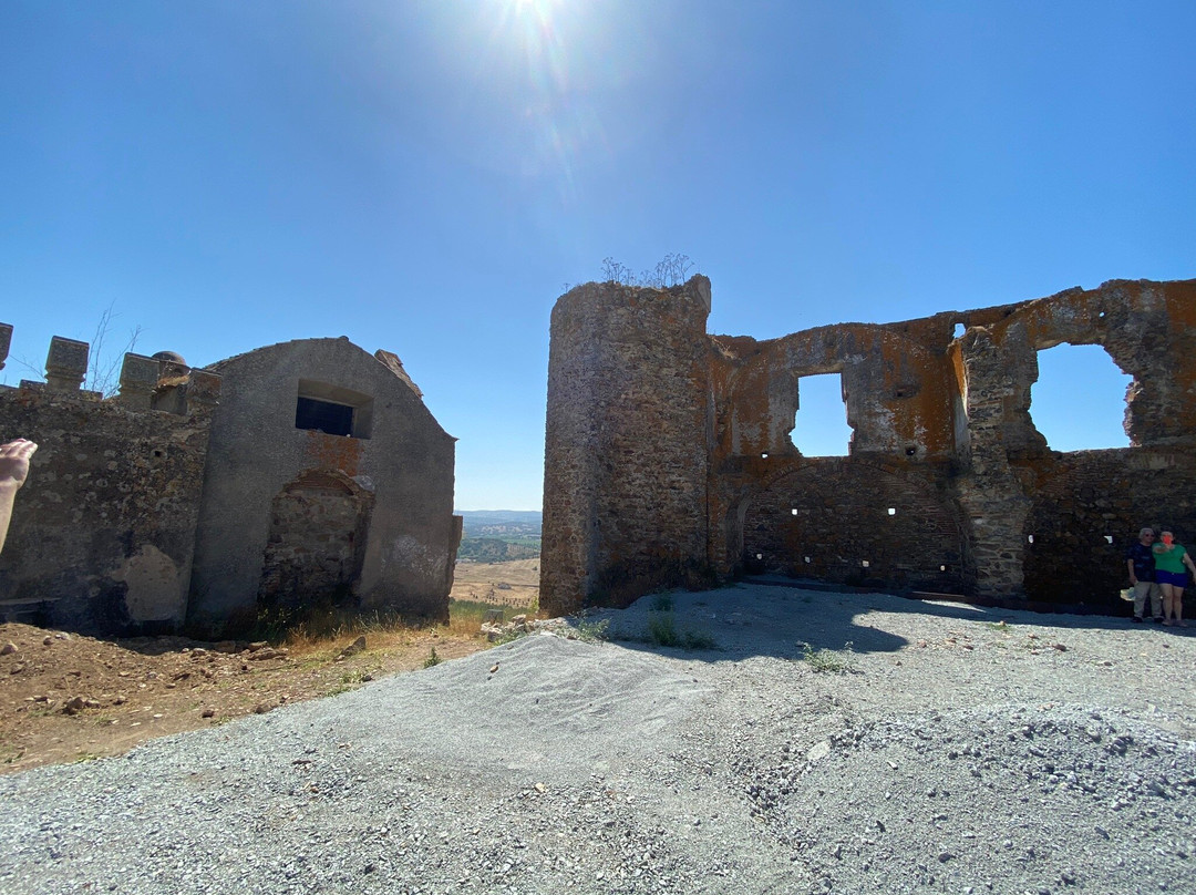 Castelo de Montemor-o-Novo景点图片