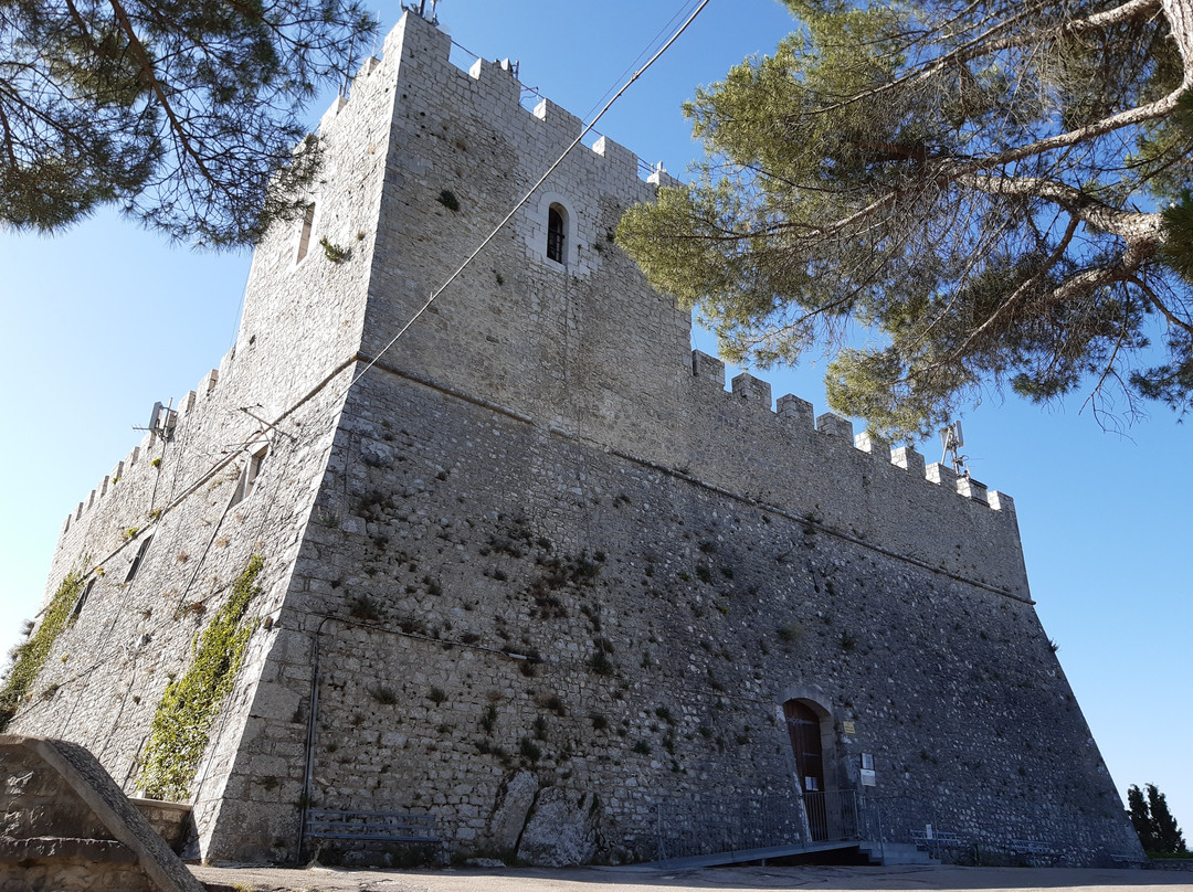 Castello Monforte景点图片