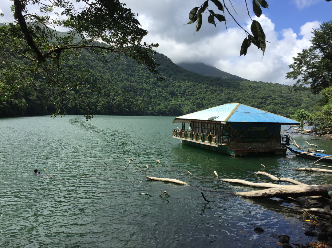 Bulusan Lake-Bulusan必去景点